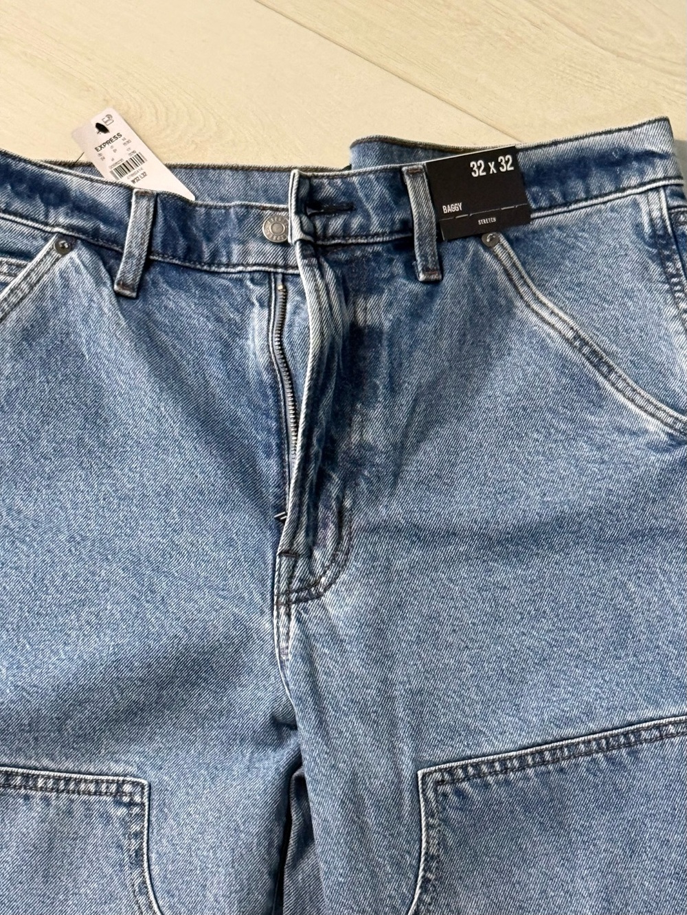 Express Men's Light Blue Relaxed Denim Jeans New